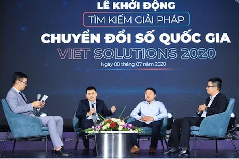 TGĐ VVN AI Nguyễn Hoàng Tùng làm khách mời tại sự kiện "Chuyển Đổi Số Quốc Gia- Vietsolutions 2020".